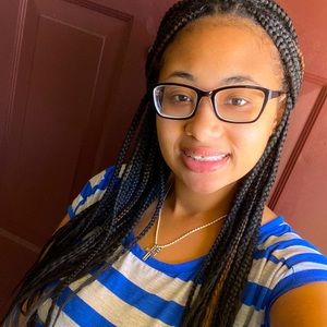 Meet your Posher, Tiffany